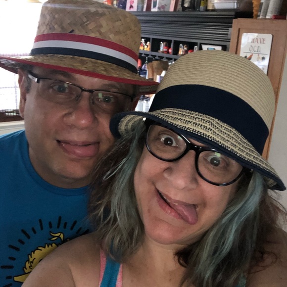 Meet your Posher, Patricia - Picture 2 of 2